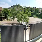Fortress View Apartment *