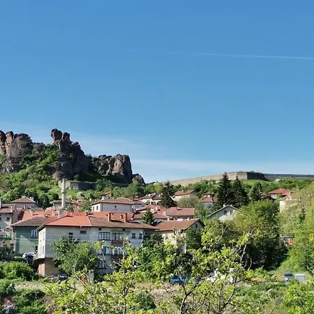 Fortress View Apartman *